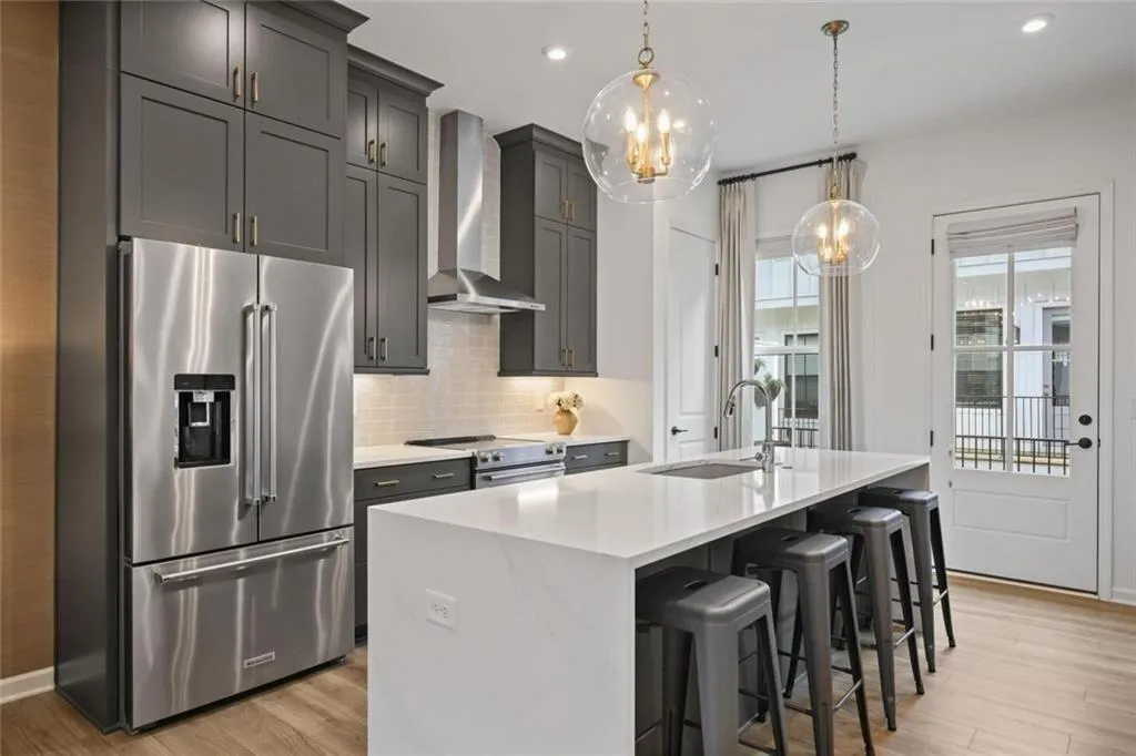 121 Chestnut Circle Ne, Atlanta, Georgia 30342, 2 Bedrooms Bedrooms, ,2 BathroomsBathrooms,Residential,For Sale,121 Chestnut Circle Ne,7663696