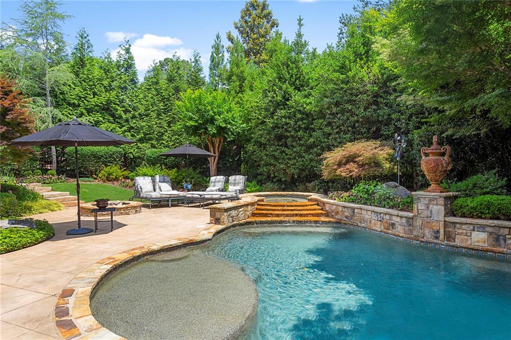550 Trimble Lake Court, Sandy Springs, Georgia 30342, 5 Bedrooms Bedrooms, ,5 BathroomsBathrooms,Residential,Sold,550 Trimble Lake Court,7289500