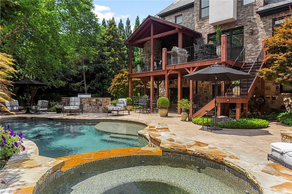 550 Trimble Lake Court, Sandy Springs, Georgia 30342, 5 Bedrooms Bedrooms, ,5 BathroomsBathrooms,Residential,Sold,550 Trimble Lake Court,7289500