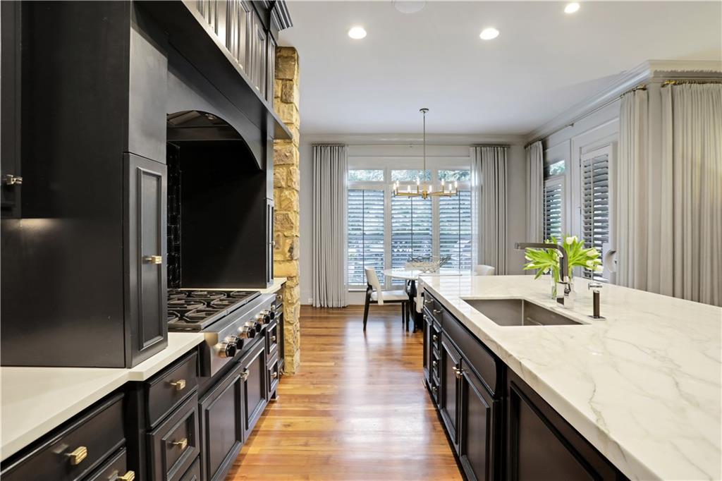 550 Trimble Lake Court, Sandy Springs, Georgia 30342, 5 Bedrooms Bedrooms, ,5 BathroomsBathrooms,Residential,Sold,550 Trimble Lake Court,7289500