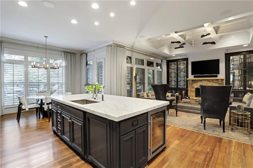 550 Trimble Lake Court, Sandy Springs, Georgia 30342, 5 Bedrooms Bedrooms, ,5 BathroomsBathrooms,Residential,Sold,550 Trimble Lake Court,7289500
