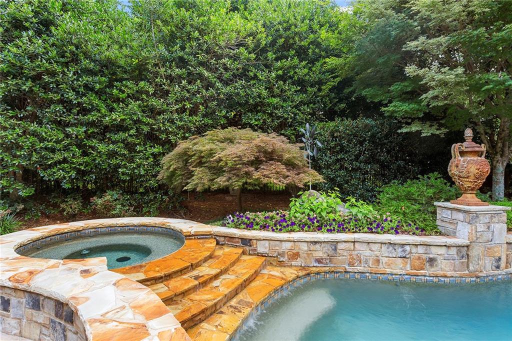 550 Trimble Lake Court, Sandy Springs, Georgia 30342, 5 Bedrooms Bedrooms, ,5 BathroomsBathrooms,Residential,Sold,550 Trimble Lake Court,7289500