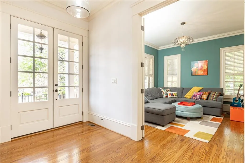 570 Glengate Cove, Atlanta, Georgia 30328, 5 Bedrooms Bedrooms, ,5 BathroomsBathrooms,Residential,Sold,570 Glengate Cove,7545180