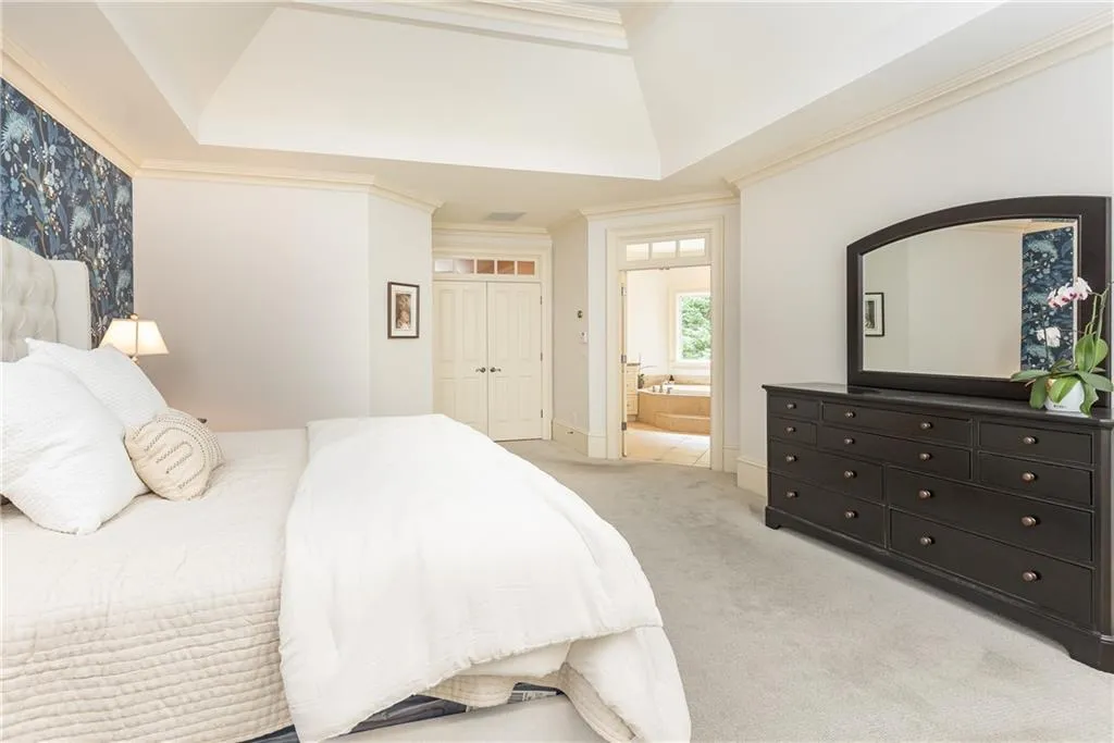 570 Glengate Cove, Atlanta, Georgia 30328, 5 Bedrooms Bedrooms, ,5 BathroomsBathrooms,Residential,Sold,570 Glengate Cove,7545180