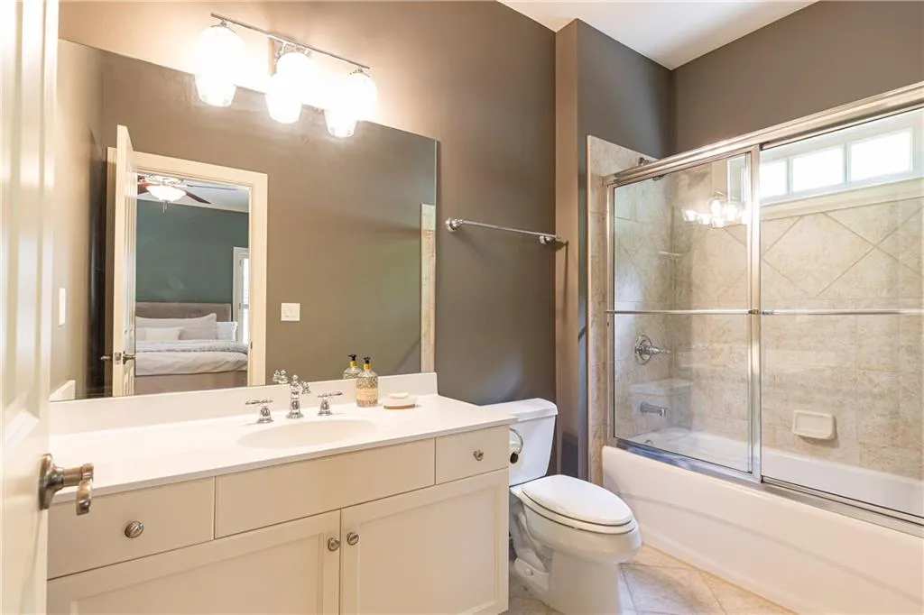 570 Glengate Cove, Atlanta, Georgia 30328, 5 Bedrooms Bedrooms, ,5 BathroomsBathrooms,Residential,Sold,570 Glengate Cove,7545180