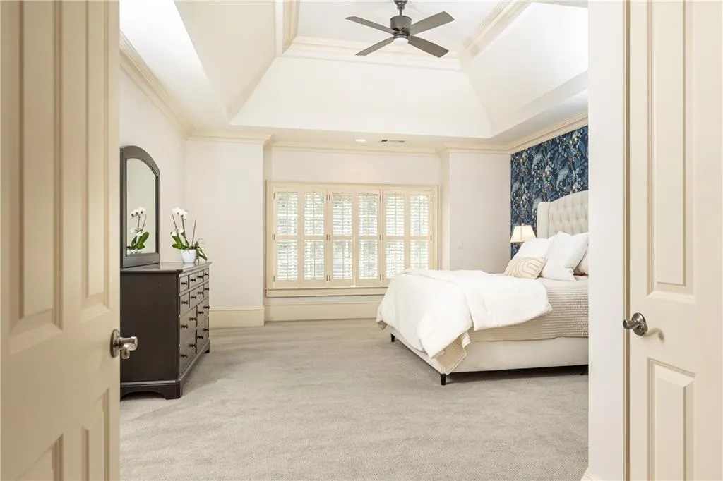 570 Glengate Cove, Atlanta, Georgia 30328, 5 Bedrooms Bedrooms, ,5 BathroomsBathrooms,Residential,Sold,570 Glengate Cove,7545180