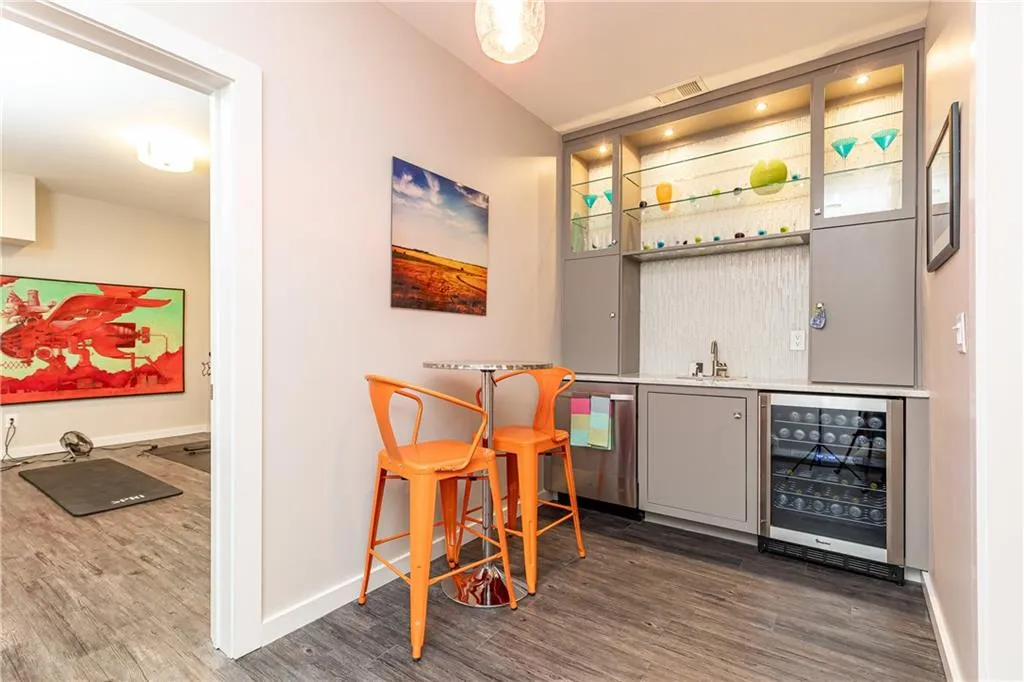 570 Glengate Cove, Atlanta, Georgia 30328, 5 Bedrooms Bedrooms, ,5 BathroomsBathrooms,Residential,Sold,570 Glengate Cove,7545180