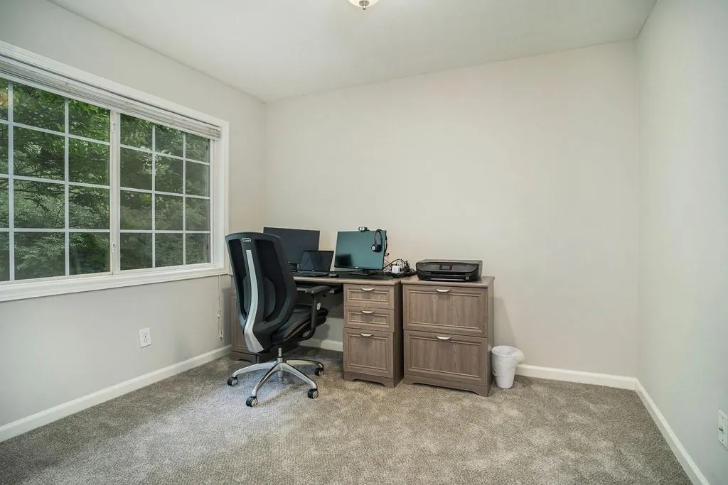 6940 Roswell Road Unit 15d, Atlanta, Georgia 30328, 2 Bedrooms Bedrooms, ,1 BathroomBathrooms,Residential,Sold,6940 Roswell Road Unit 15d,6739387