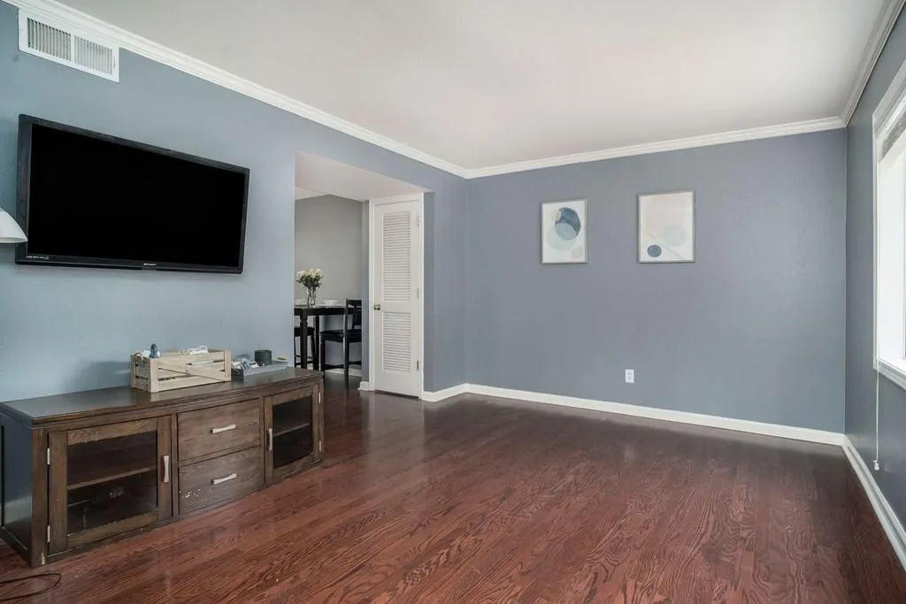 6940 Roswell Road Unit 15d, Atlanta, Georgia 30328, 2 Bedrooms Bedrooms, ,1 BathroomBathrooms,Residential,Sold,6940 Roswell Road Unit 15d,6739387