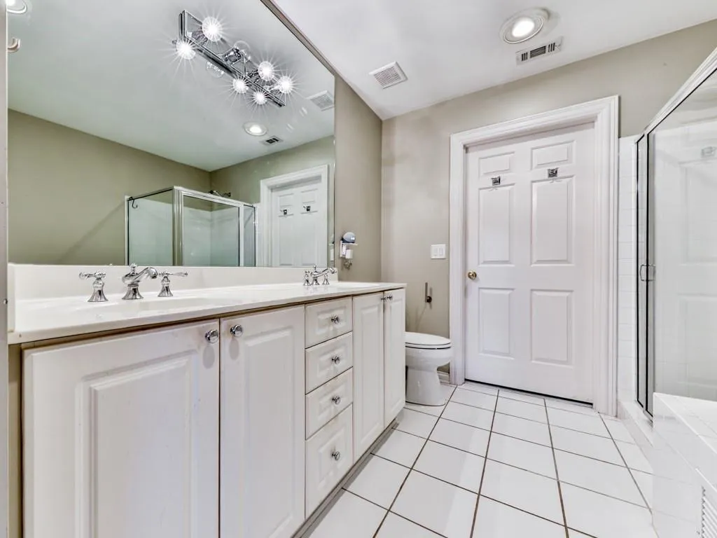 211 Colonial Homes Drive Nw Unit 2501, Atlanta, Georgia 30309, 2 Bedrooms Bedrooms, ,2 BathroomsBathrooms,Residential,For Sale,211 Colonial Homes Drive Nw Unit 2501,7649419