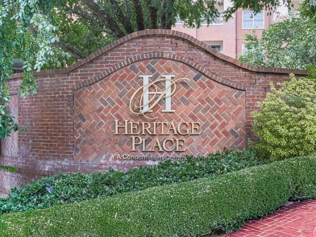 211 Colonial Homes Drive Nw Unit 2501, Atlanta, Georgia 30309, 2 Bedrooms Bedrooms, ,2 BathroomsBathrooms,Residential,For Sale,211 Colonial Homes Drive Nw Unit 2501,7649419