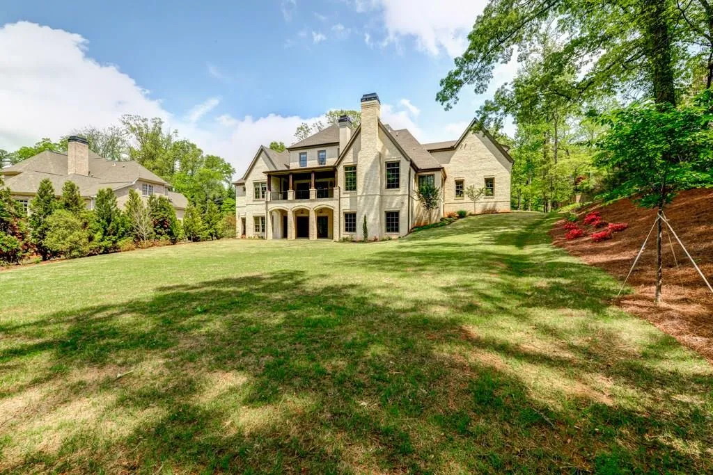 4922 Powers Ferry Road, Atlanta, Georgia 30327, 5 Bedrooms Bedrooms, ,5 BathroomsBathrooms,Residential,Sold,4922 Powers Ferry Road,5840211