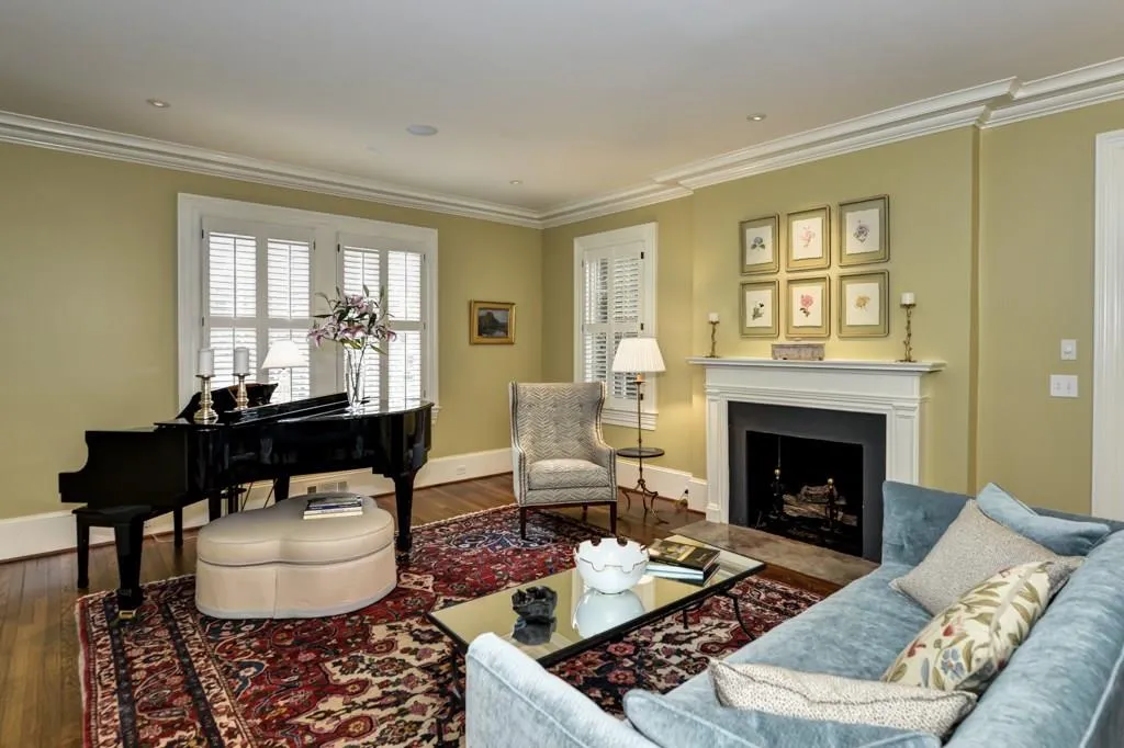 517 Manor Ridge Drive Nw, Atlanta, Georgia 30305, 5 Bedrooms Bedrooms, ,4 BathroomsBathrooms,Residential,Sold,517 Manor Ridge Drive Nw,5656046
