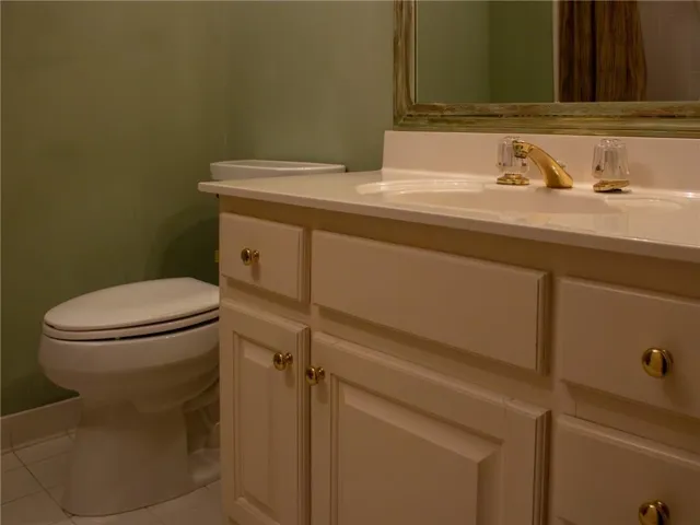 1170