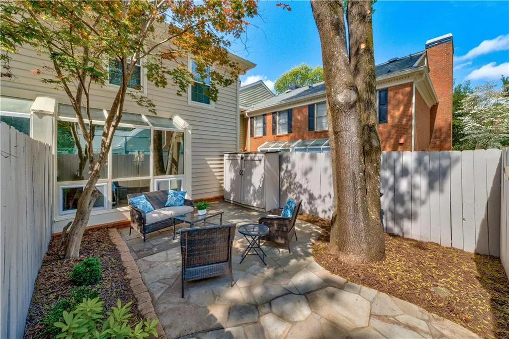 95 Mount Vernon Circle, Atlanta, Georgia 30338, 2 Bedrooms Bedrooms, ,2 BathroomsBathrooms,Residential,Sold,95 Mount Vernon Circle,6868201