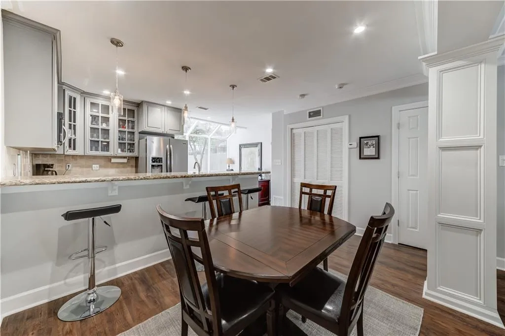 95 Mount Vernon Circle, Atlanta, Georgia 30338, 2 Bedrooms Bedrooms, ,2 BathroomsBathrooms,Residential,Sold,95 Mount Vernon Circle,6868201