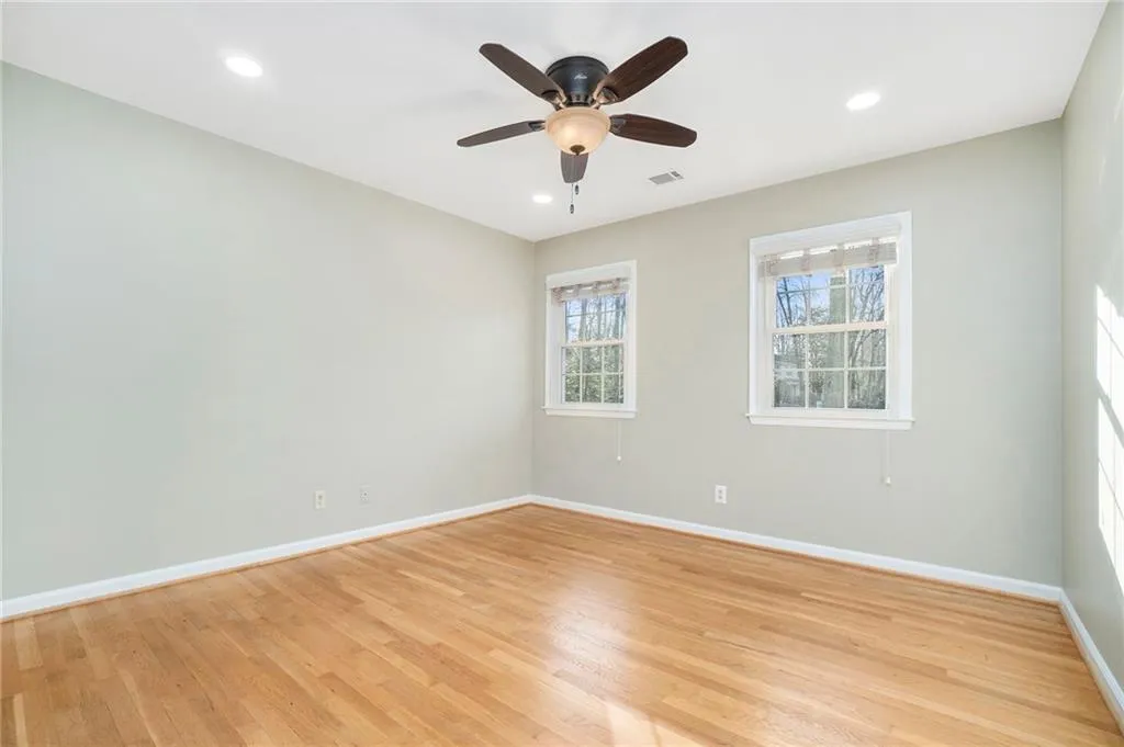 7105 Hunters Branch Drive, Sandy Springs, Georgia 30328, 5 Bedrooms Bedrooms, ,3 BathroomsBathrooms,Residential,Sold,7105 Hunters Branch Drive,6983768