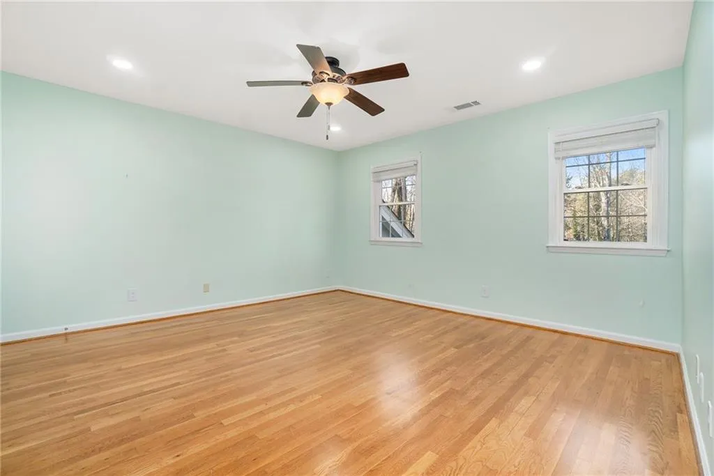 7105 Hunters Branch Drive, Sandy Springs, Georgia 30328, 5 Bedrooms Bedrooms, ,3 BathroomsBathrooms,Residential,Sold,7105 Hunters Branch Drive,6983768