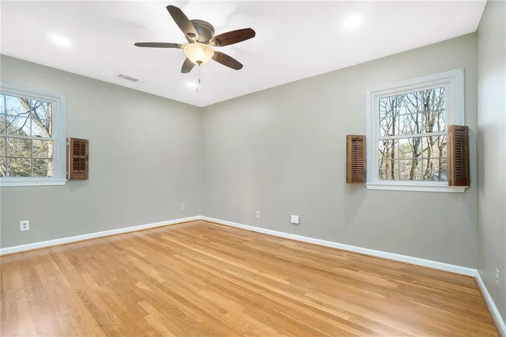 7105 Hunters Branch Drive, Sandy Springs, Georgia 30328, 5 Bedrooms Bedrooms, ,3 BathroomsBathrooms,Residential,Sold,7105 Hunters Branch Drive,6983768