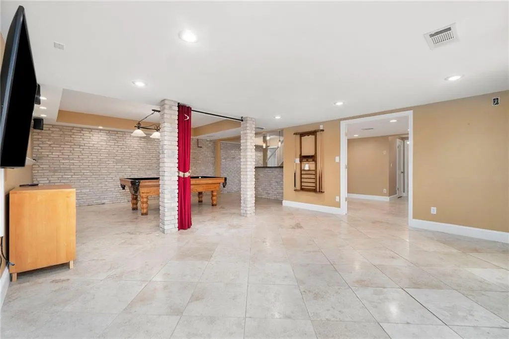 7105 Hunters Branch Drive, Sandy Springs, Georgia 30328, 5 Bedrooms Bedrooms, ,3 BathroomsBathrooms,Residential,Sold,7105 Hunters Branch Drive,6983768