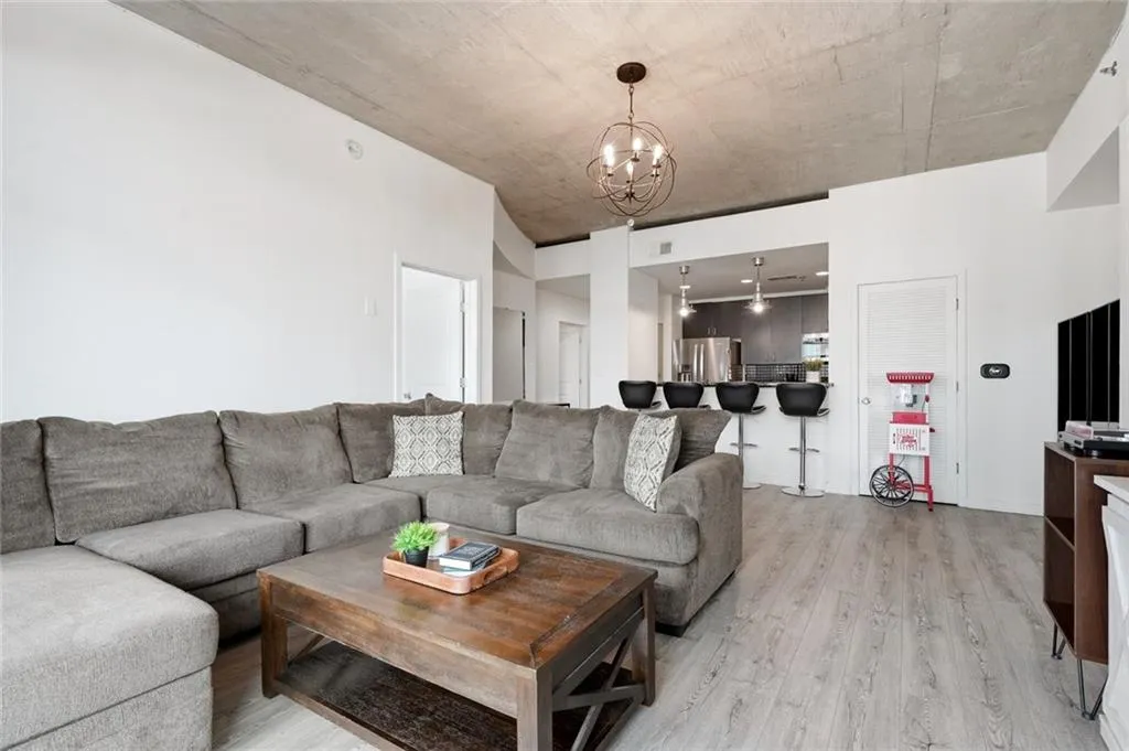 250 Pharr Road Ne Unit 1005, Atlanta, Georgia 30305, 2 Bedrooms Bedrooms, 0 ,2 BathroomsBathrooms,Residential,For Sale,250 Pharr Road Ne Unit 1005,7805907