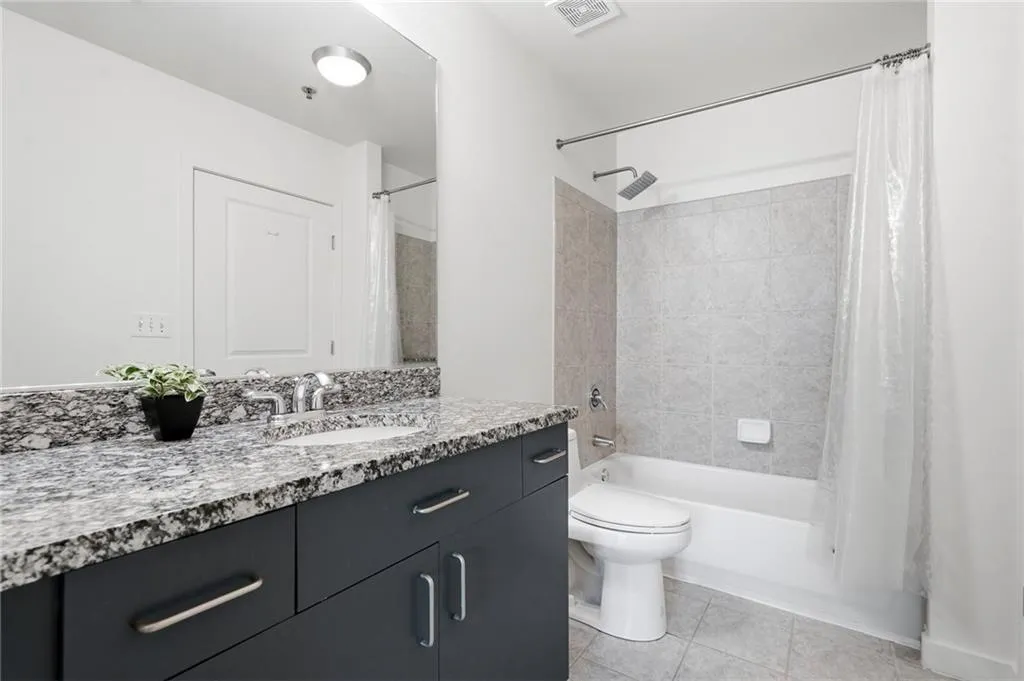 250 Pharr Road Ne Unit 1005, Atlanta, Georgia 30305, 2 Bedrooms Bedrooms, 0 ,2 BathroomsBathrooms,Residential,For Sale,250 Pharr Road Ne Unit 1005,7805907
