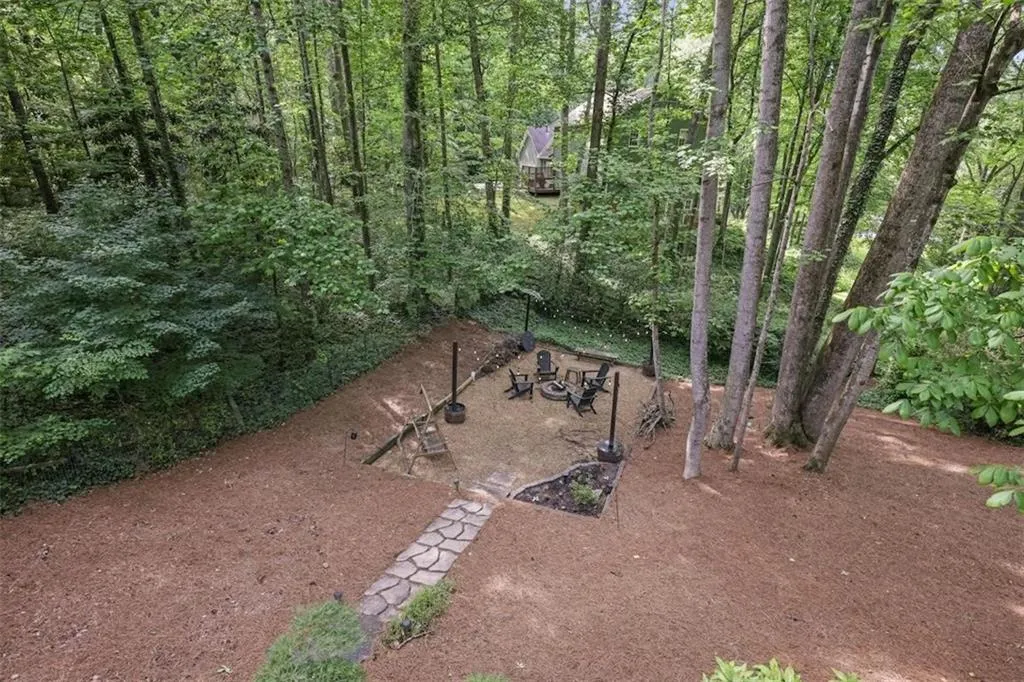 960 Lost Forest Drive, Sandy Springs, Georgia 30328, 6 Bedrooms Bedrooms, ,3 BathroomsBathrooms,Residential,For Sale,960 Lost Forest Drive,7582107
