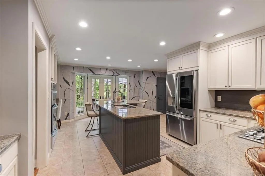 960 Lost Forest Drive, Sandy Springs, Georgia 30328, 6 Bedrooms Bedrooms, ,3 BathroomsBathrooms,Residential,For Sale,960 Lost Forest Drive,7582107