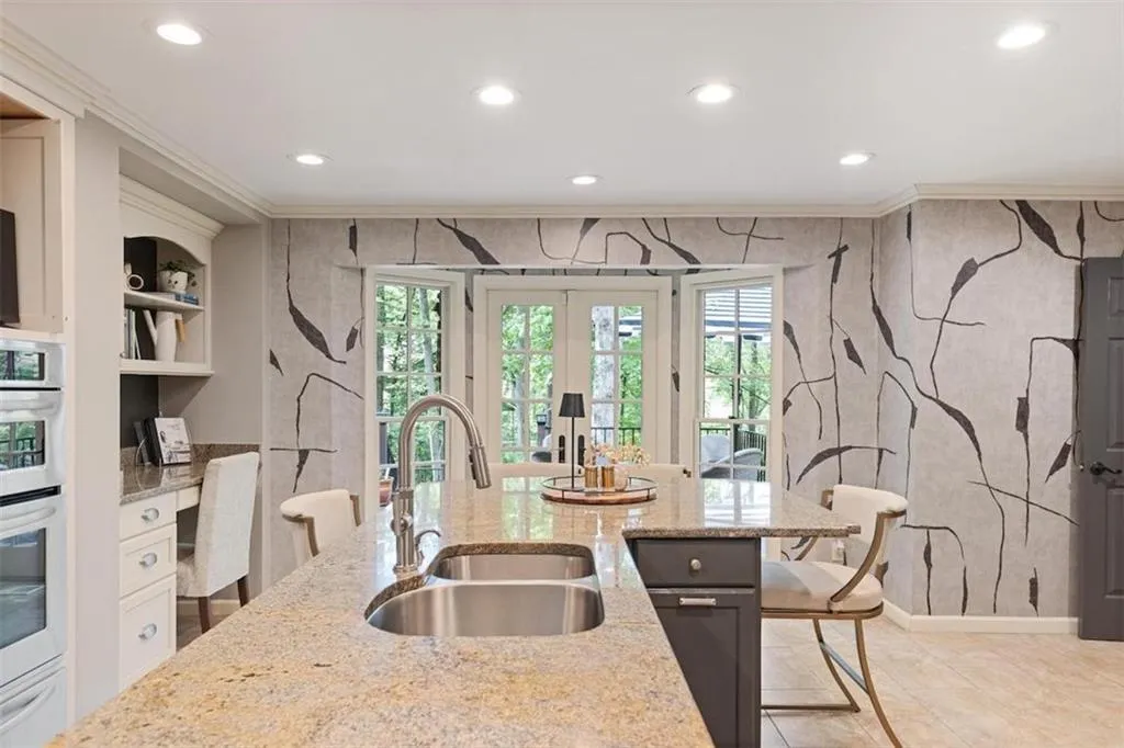 960 Lost Forest Drive, Sandy Springs, Georgia 30328, 6 Bedrooms Bedrooms, ,3 BathroomsBathrooms,Residential,For Sale,960 Lost Forest Drive,7582107