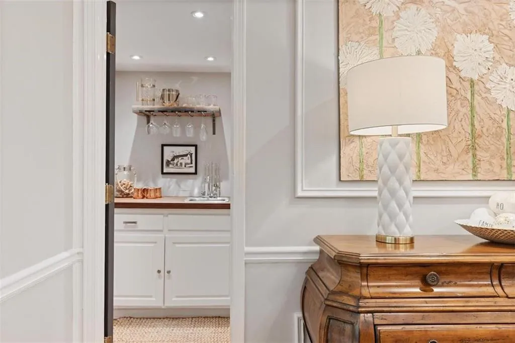 Wet Bar