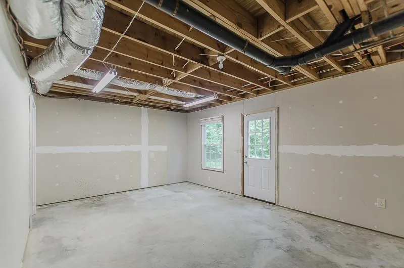 7595 Spalding Lane, Sandy Springs, Georgia 30350, 4 Bedrooms Bedrooms, ,3 BathroomsBathrooms,Residential,Sold,7595 Spalding Lane,5683775