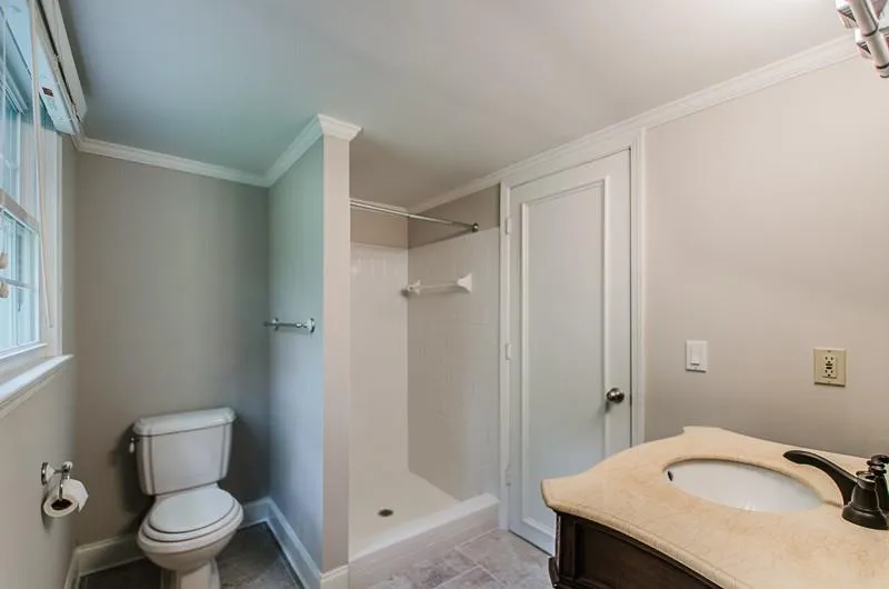 7595 Spalding Lane, Sandy Springs, Georgia 30350, 4 Bedrooms Bedrooms, ,3 BathroomsBathrooms,Residential,Sold,7595 Spalding Lane,5683775