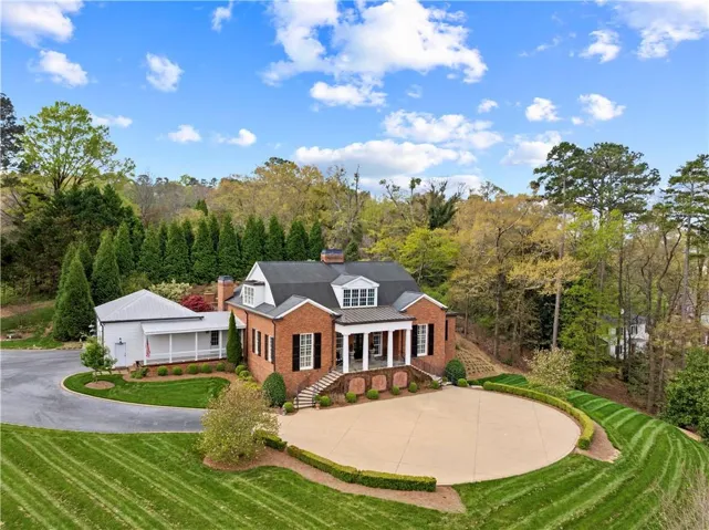 315 E Line Street, Calhoun, Georgia 30701