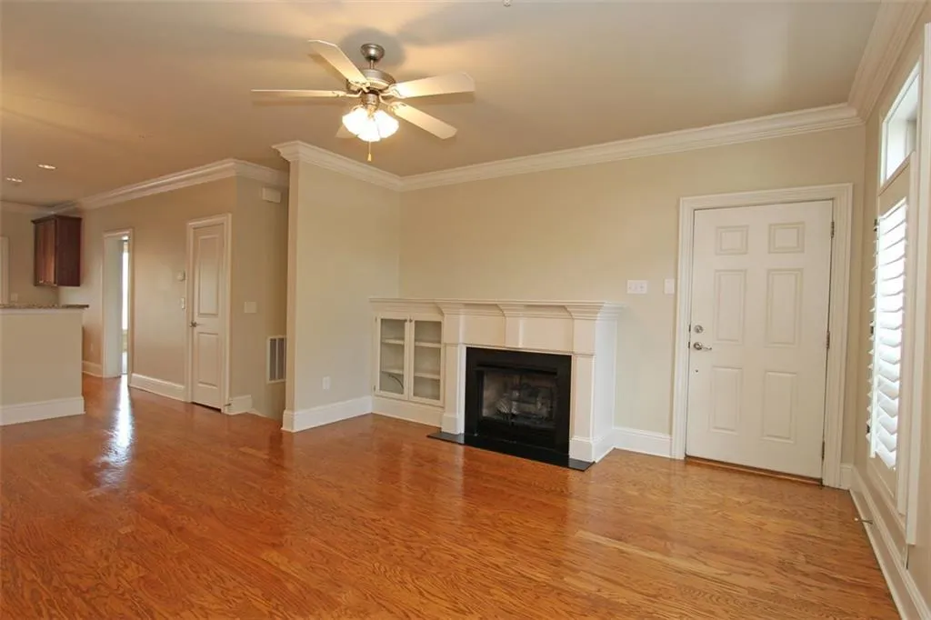 208 Le Gran Cove, Sandy Springs, Georgia 30328, 2 Bedrooms Bedrooms, ,2 BathroomsBathrooms,Residential,Sold,208 Le Gran Cove,5882766