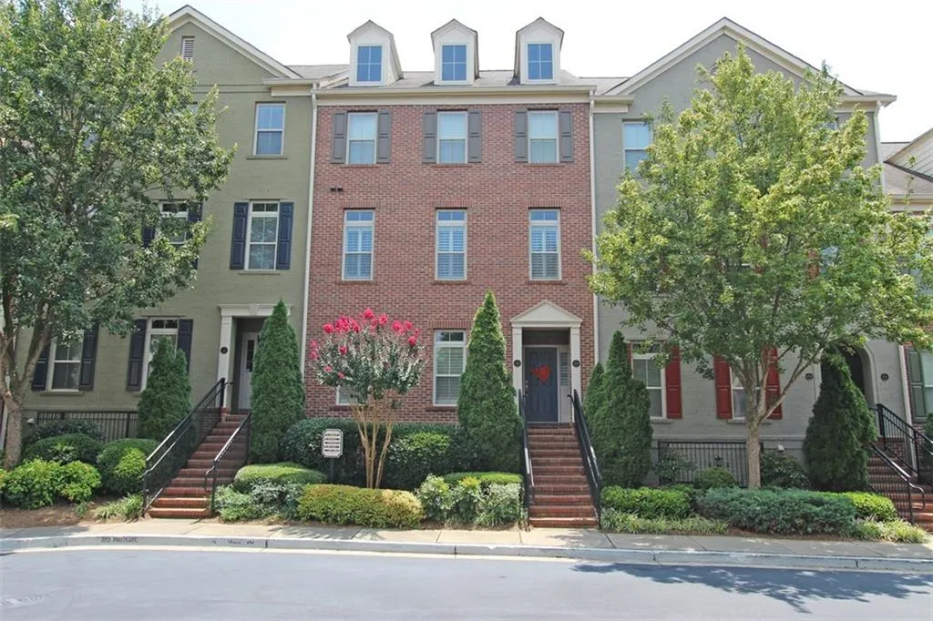 208 Le Gran Cove, Sandy Springs, Georgia 30328, 2 Bedrooms Bedrooms, ,2 BathroomsBathrooms,Residential,Sold,208 Le Gran Cove,5882766