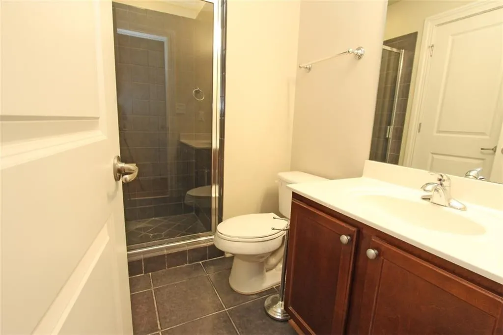 208 Le Gran Cove, Sandy Springs, Georgia 30328, 2 Bedrooms Bedrooms, ,2 BathroomsBathrooms,Residential,Sold,208 Le Gran Cove,5882766