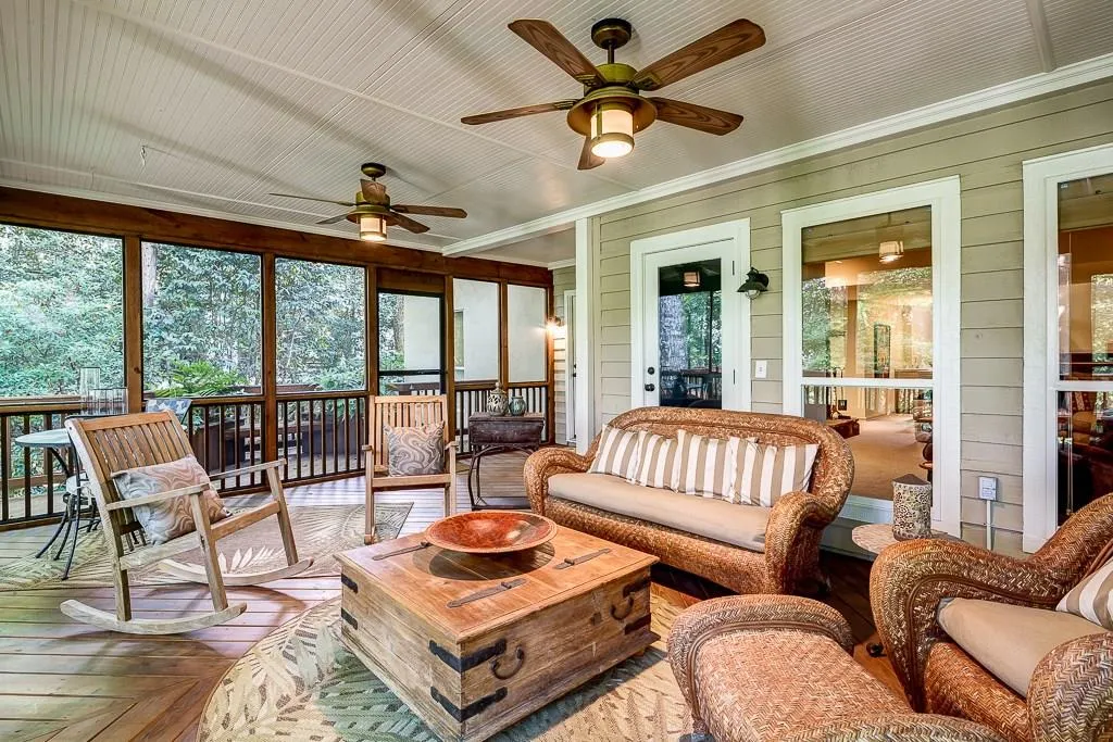 7315 Chattahoochee Bluff Drive, Sandy Springs, Georgia 30350, 4 Bedrooms Bedrooms, ,3 BathroomsBathrooms,Residential,Sold,7315 Chattahoochee Bluff Drive,5594345