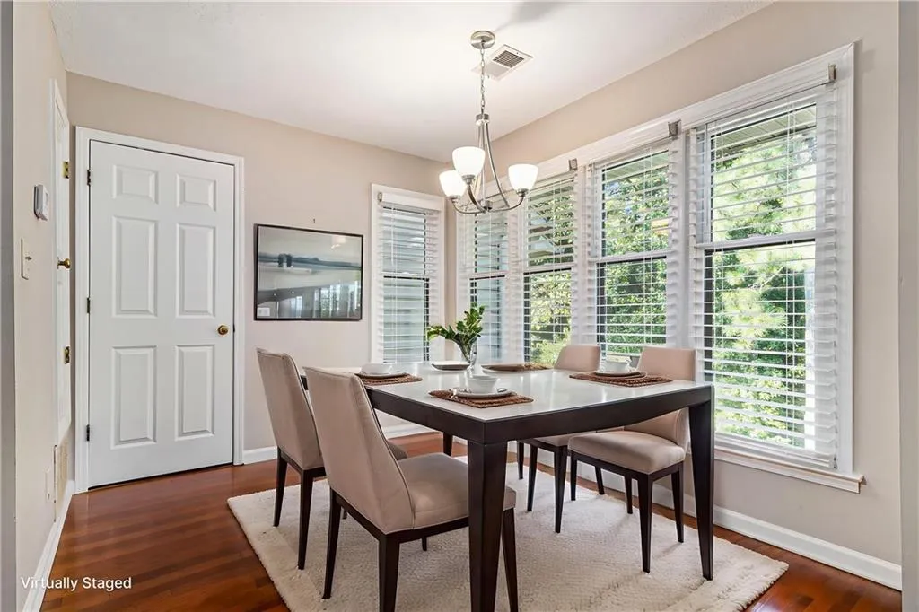 915 Garden Court Unit 915, Sandy Springs, Georgia 30328, 2 Bedrooms Bedrooms, ,2 BathroomsBathrooms,Residential,For Sale,915 Garden Court Unit 915,7699708