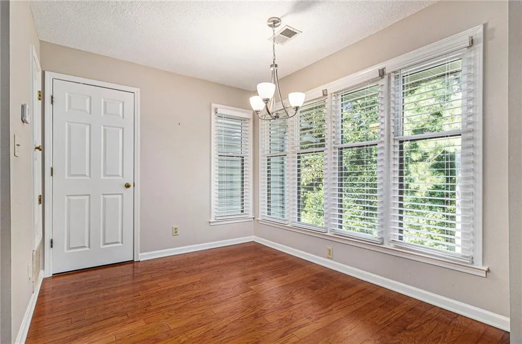 915 Garden Court Unit 915, Sandy Springs, Georgia 30328, 2 Bedrooms Bedrooms, ,2 BathroomsBathrooms,Residential,For Sale,915 Garden Court Unit 915,7699708