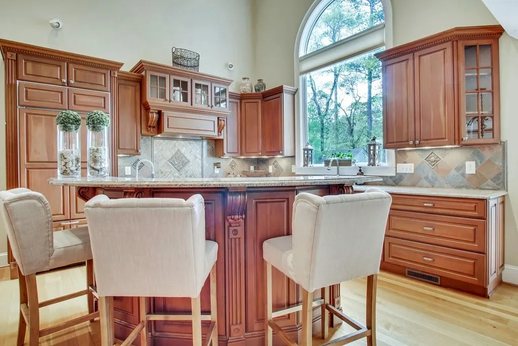 5047 Nesbit Ferry Lane, Sandy Springs, Georgia 30350, 5 Bedrooms Bedrooms, ,6 BathroomsBathrooms,Residential,Sold,5047 Nesbit Ferry Lane,6708103