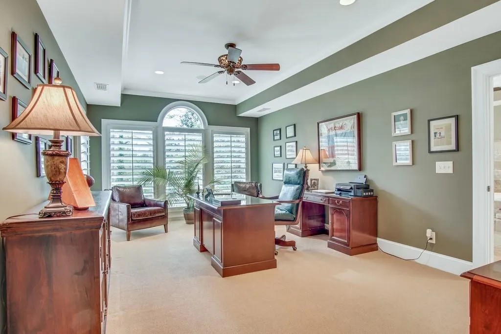 5047 Nesbit Ferry Lane, Sandy Springs, Georgia 30350, 5 Bedrooms Bedrooms, ,6 BathroomsBathrooms,Residential,Sold,5047 Nesbit Ferry Lane,6708103