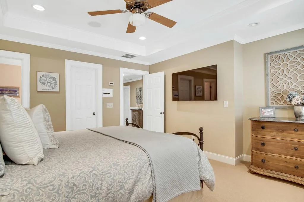 5047 Nesbit Ferry Lane, Sandy Springs, Georgia 30350, 5 Bedrooms Bedrooms, ,6 BathroomsBathrooms,Residential,Sold,5047 Nesbit Ferry Lane,6708103