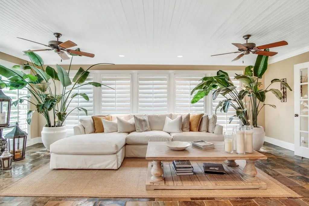 5047 Nesbit Ferry Lane, Sandy Springs, Georgia 30350, 5 Bedrooms Bedrooms, ,6 BathroomsBathrooms,Residential,Sold,5047 Nesbit Ferry Lane,6708103