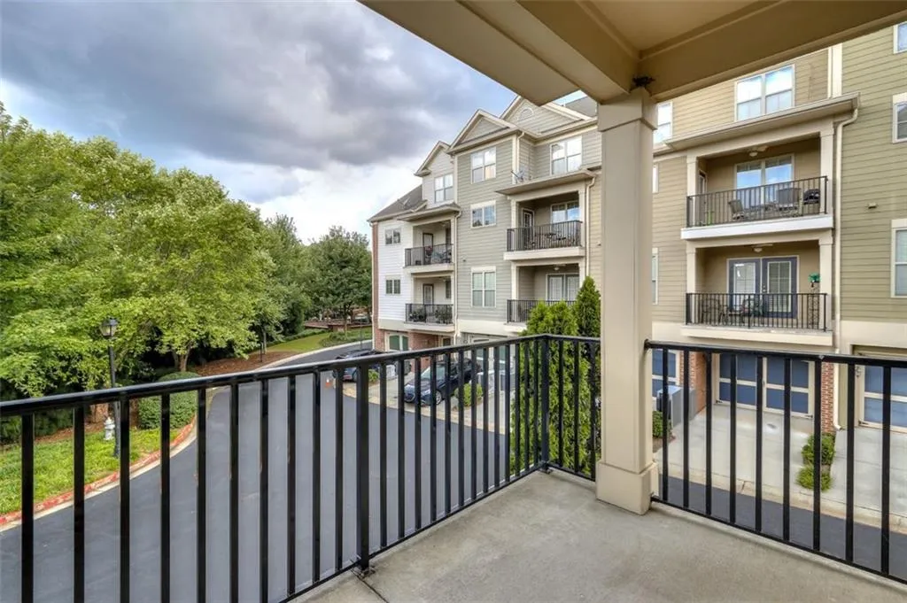 191 Le Gran Court, Sandy Springs, Georgia 30328, 2 Bedrooms Bedrooms, ,2 BathroomsBathrooms,Residential,Sold,191 Le Gran Court,6038231