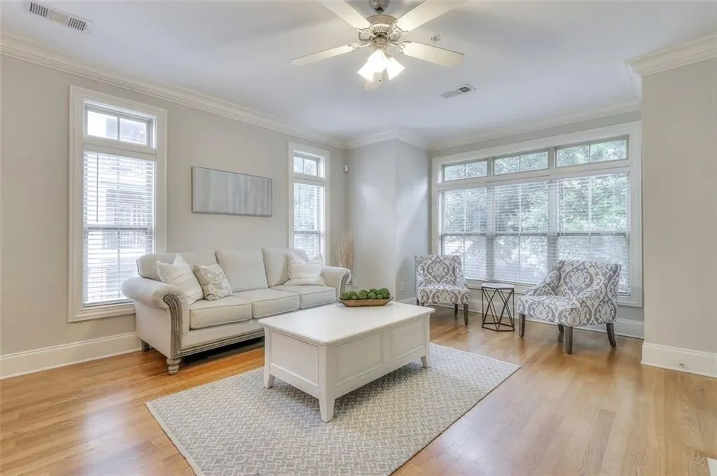 191 Le Gran Court, Sandy Springs, Georgia 30328, 2 Bedrooms Bedrooms, ,2 BathroomsBathrooms,Residential,Sold,191 Le Gran Court,6038231