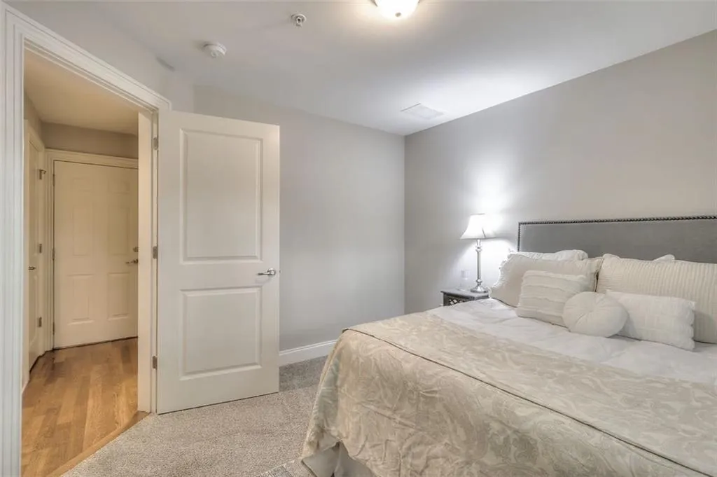 191 Le Gran Court, Sandy Springs, Georgia 30328, 2 Bedrooms Bedrooms, ,2 BathroomsBathrooms,Residential,Sold,191 Le Gran Court,6038231