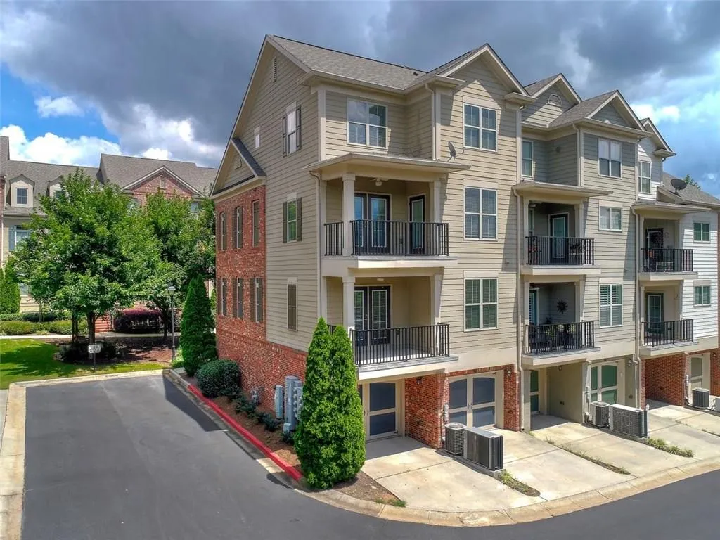 191 Le Gran Court, Sandy Springs, Georgia 30328, 2 Bedrooms Bedrooms, ,2 BathroomsBathrooms,Residential,Sold,191 Le Gran Court,6038231