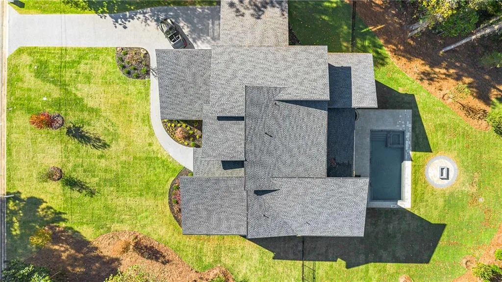 Aerial view of property and surrounding area