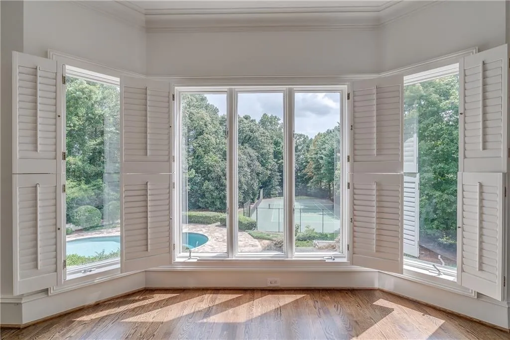 70 Finch Forest Trail, Sandy Springs, Georgia 30327, 8 Bedrooms Bedrooms, ,7 BathroomsBathrooms,Residential,Sold,70 Finch Forest Trail,6691477