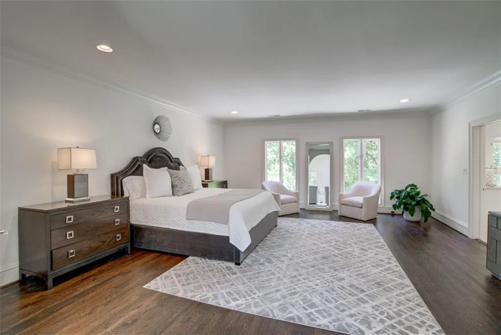 70 Finch Forest Trail, Sandy Springs, Georgia 30327, 8 Bedrooms Bedrooms, ,7 BathroomsBathrooms,Residential,Sold,70 Finch Forest Trail,6691477